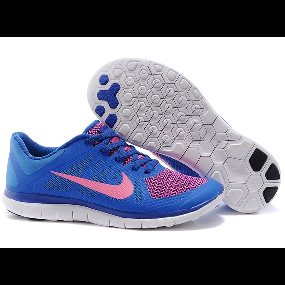 Nike Shoes - Women's Nike Free Run 4.0 V4 Running Shoes