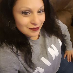 Meet your Posher, Marlen