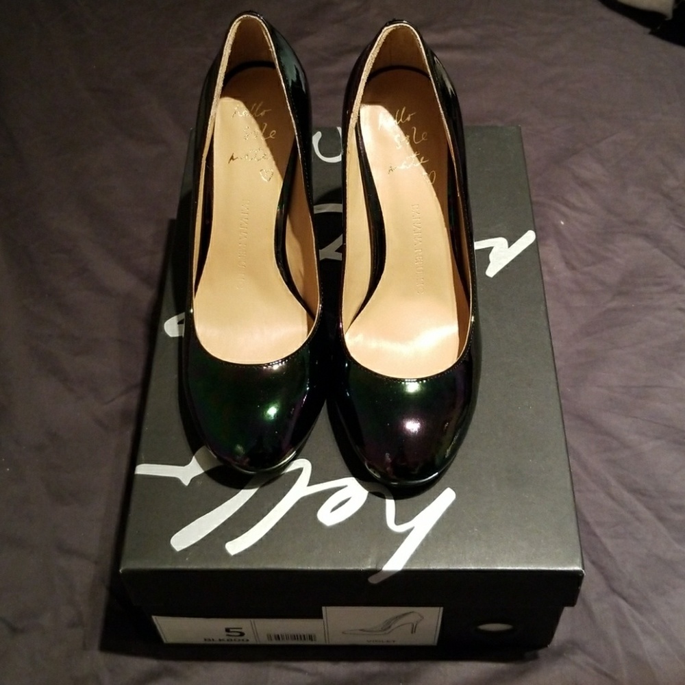 NIB beautiful oil slick Banana Republic pumps