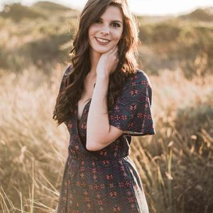 Meet your Posher, Nichole cassandra