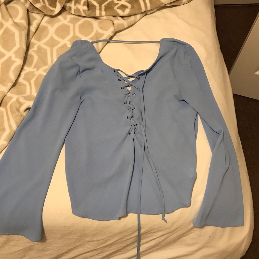 Women’s criss cross blouse