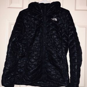 Black North Face Women's ThermoBall Hoodie Size M