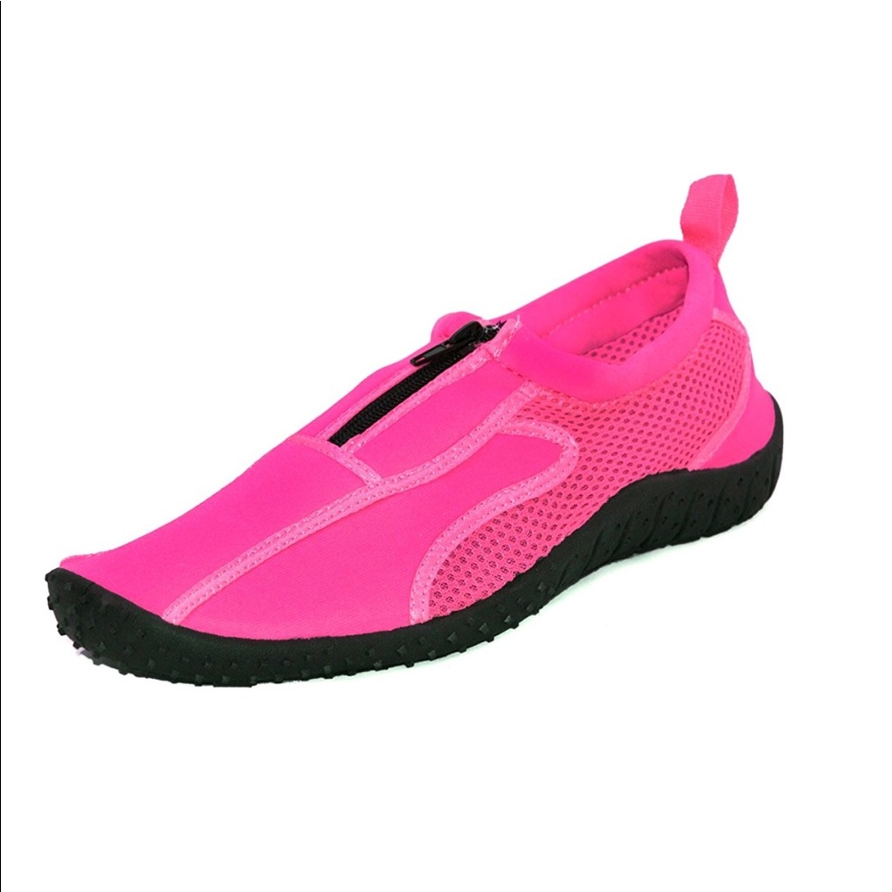 Pink water shoes, size 7, NWT