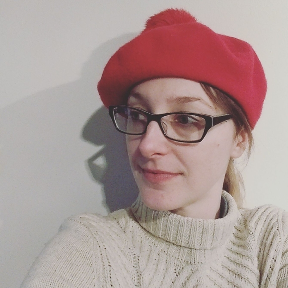 Meet your Posher, Molly - Picture 1 of 1