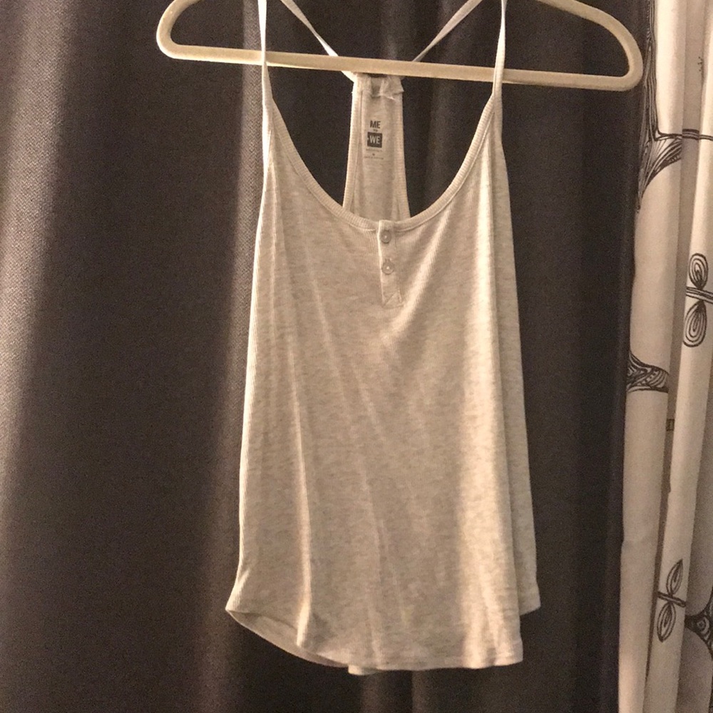 heather gray razorback tank top with two buttons