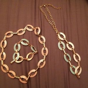 Choker necklace and bracelet set
