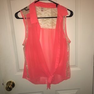Button and tie tank top