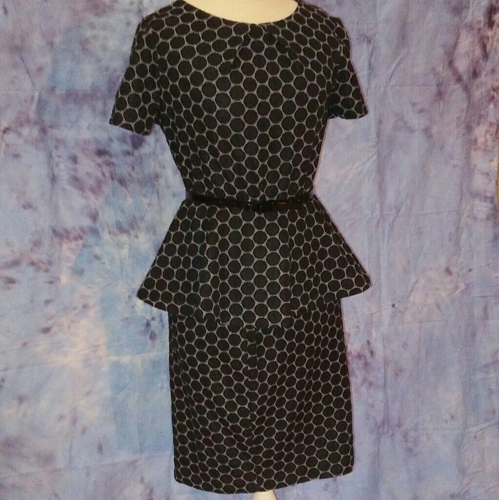 ❗FINAL PRICE❗ Elle B & W Peplum Top w/ Skirt
