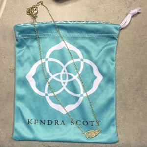Kendra Scott arrow necklace