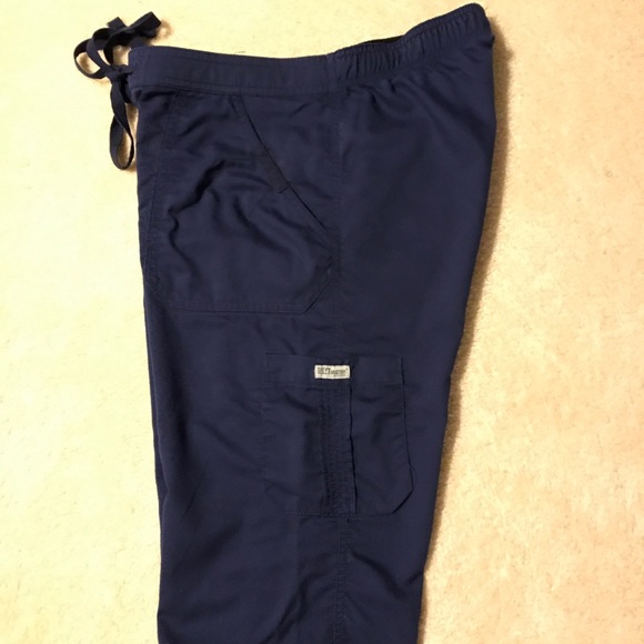 Grey’s Anatomy scrub pants - Picture 2 of 2