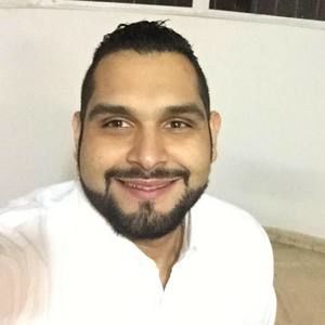 Meet your Posher, Luis