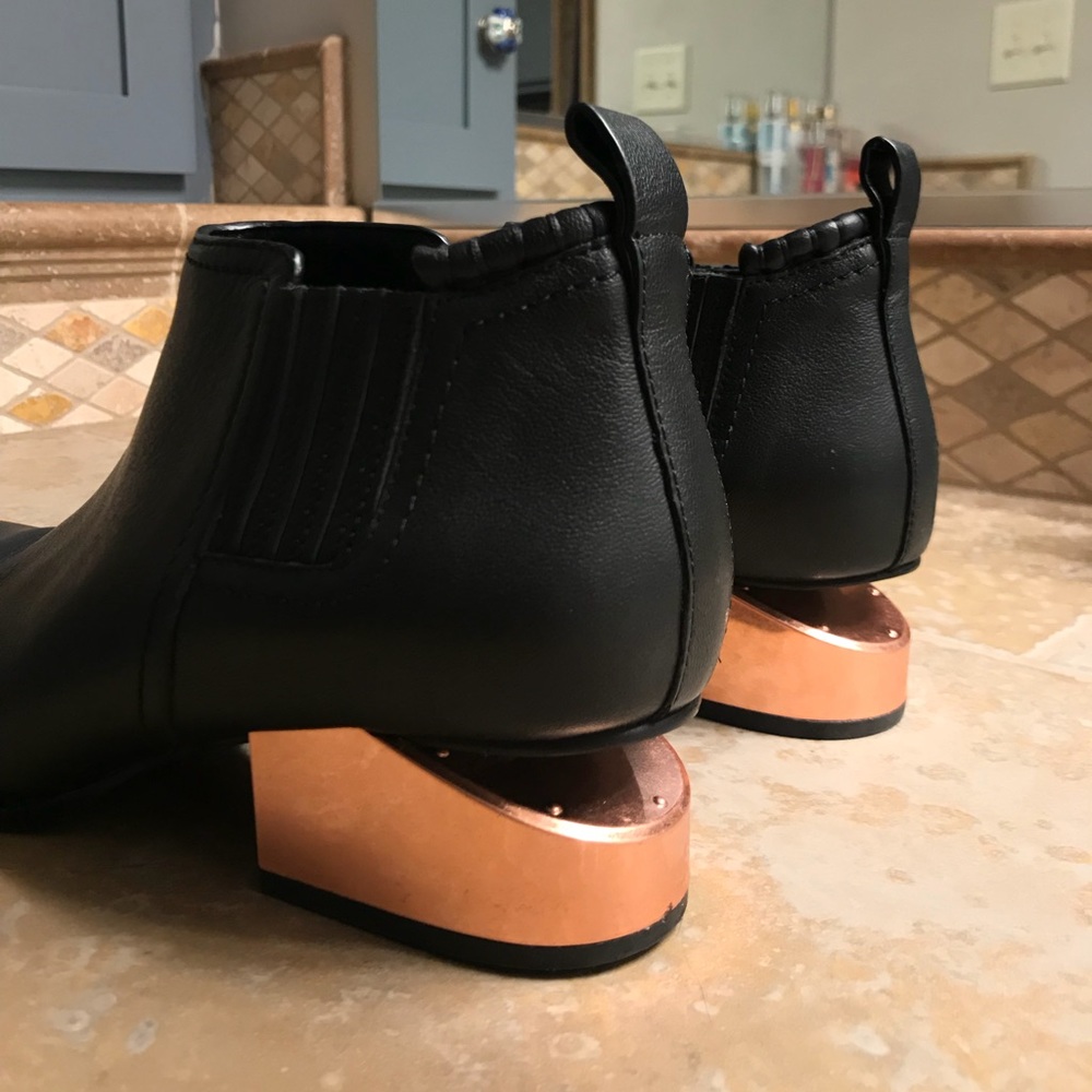 Alexander Wang Kori Oxford w/ rose gold heel