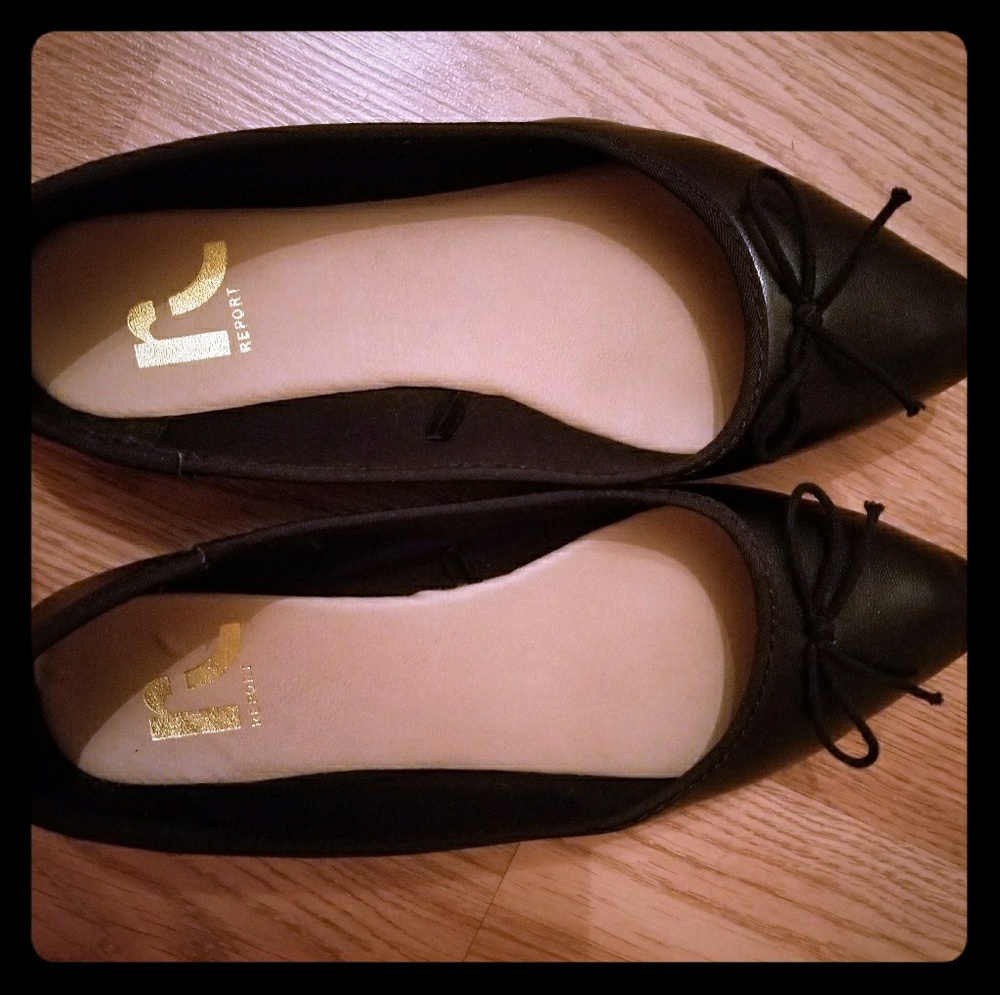 SOLD Black flats