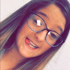 Meet your Posher, Shelby