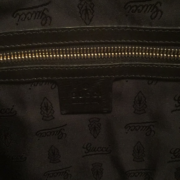 Sold Authentic Gucci shake clutch mint! - Picture 4 of 7