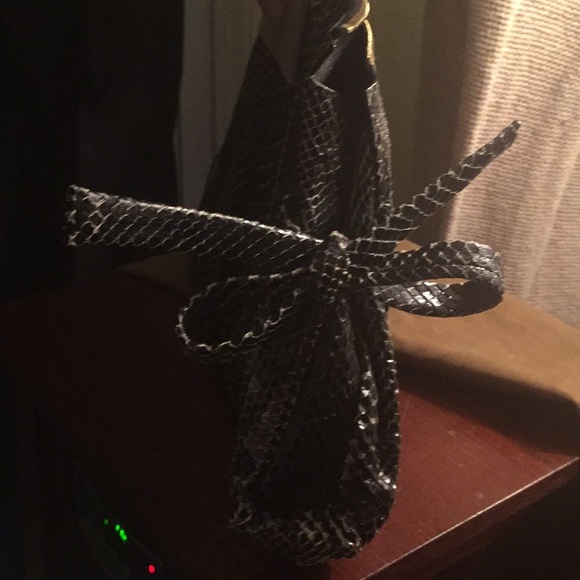 Sold Authentic Gucci shake clutch mint! - Picture 7 of 7