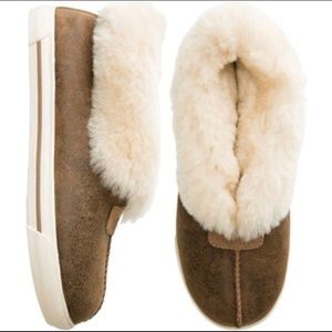 Question on Ugg Lexi slippers - similar to Rylan