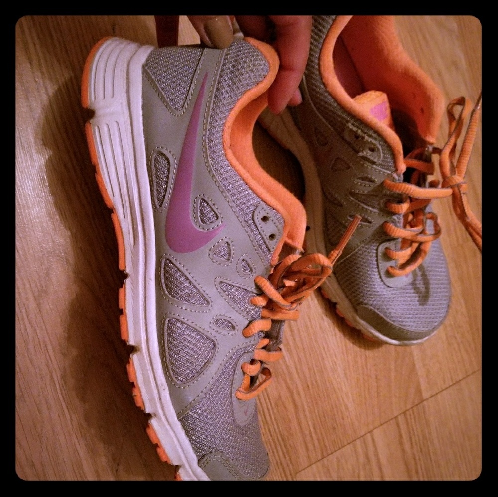 SOLD-Nike