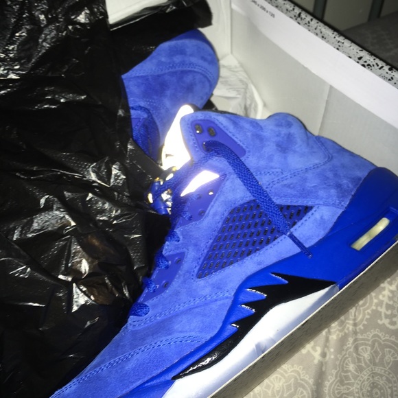 royal blue jordan 5's