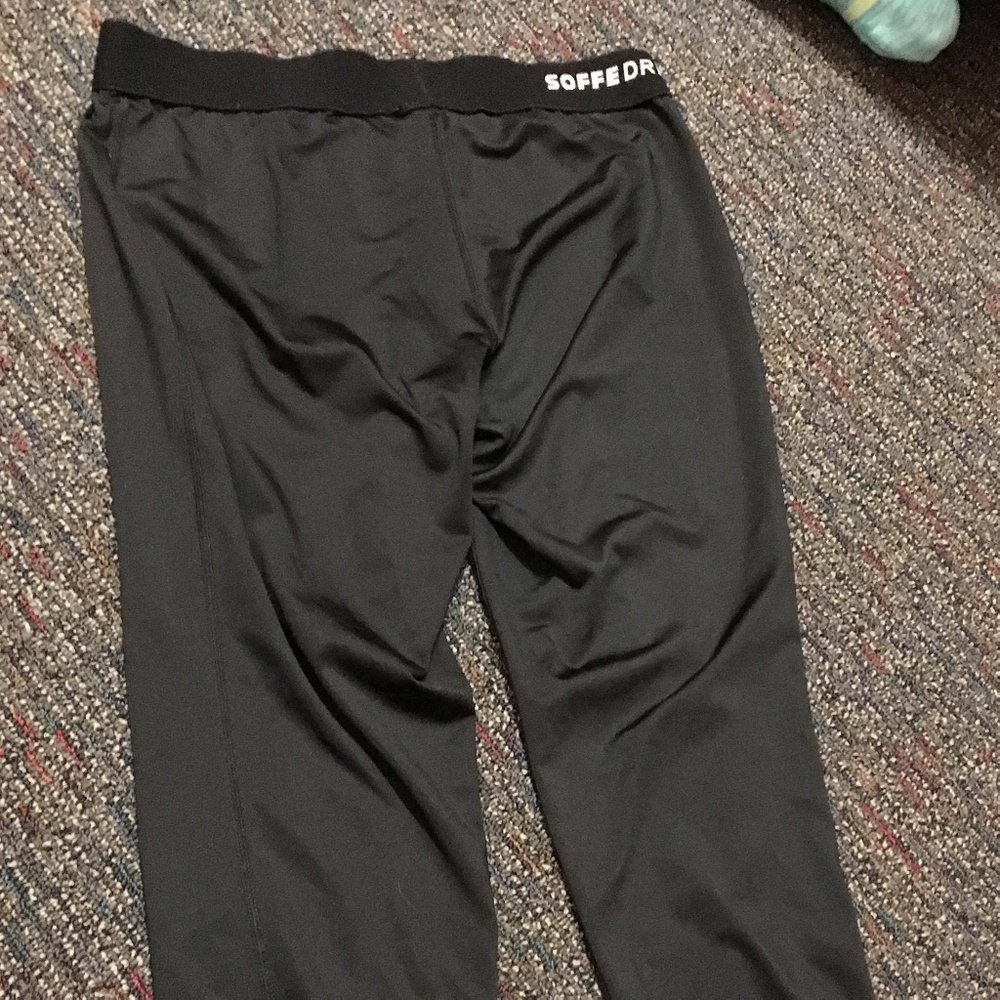 Athletic leggings