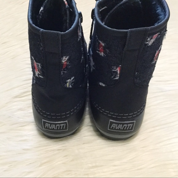 SALE! Duck Boots Black With Plaid Stars - Picture 4 of 6