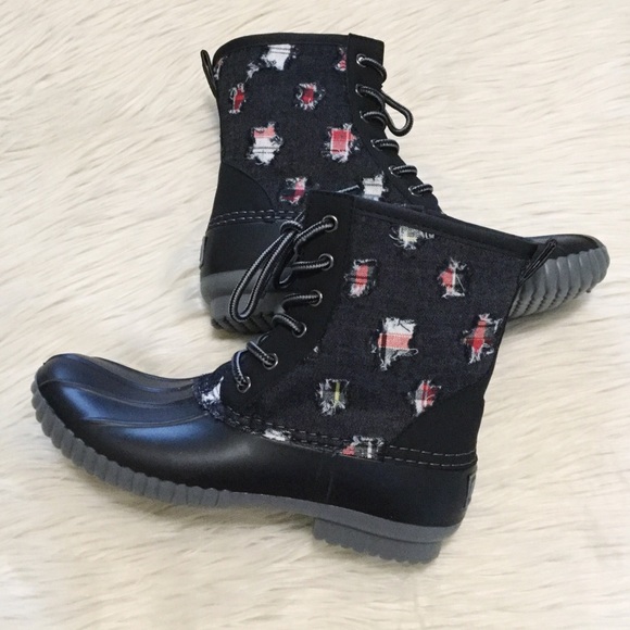SALE! Duck Boots Black With Plaid Stars - Picture 5 of 6