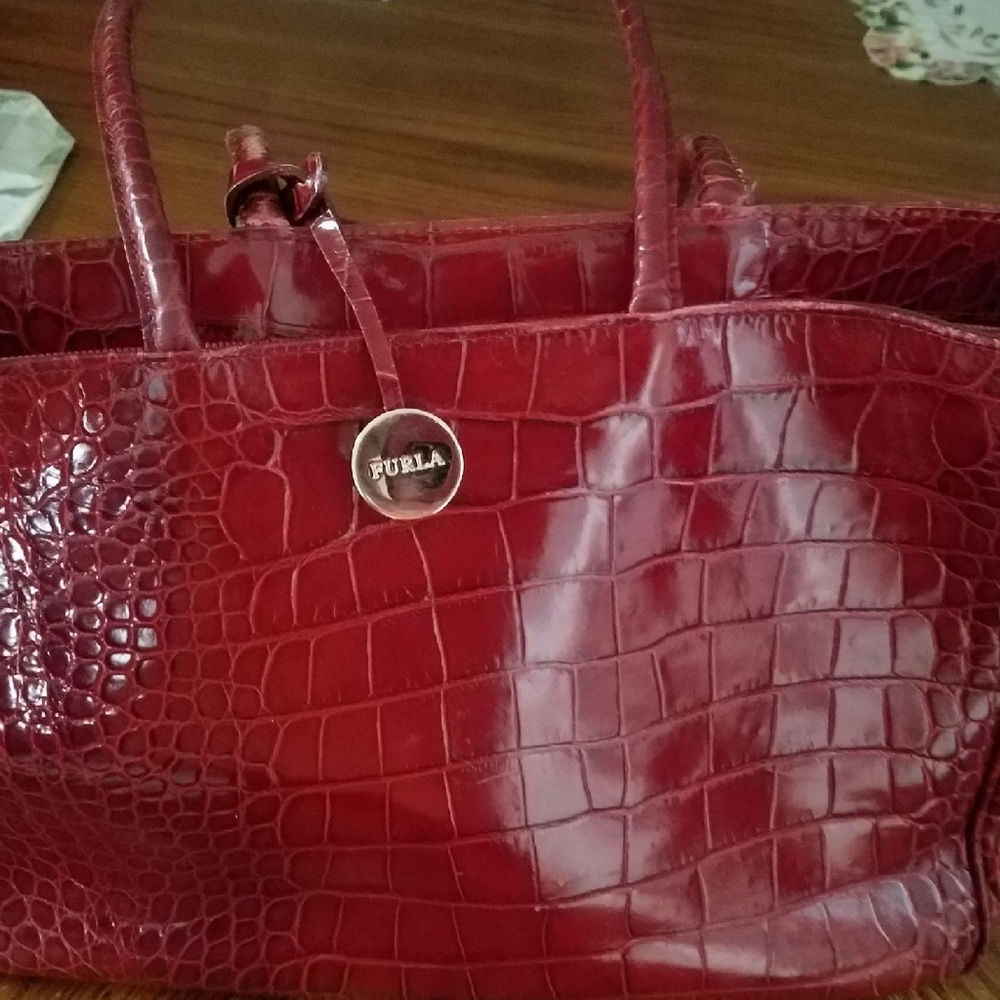 Auth. FURLA