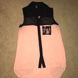 🌵Pretty peachy tone 🍑 color blouse.🌵