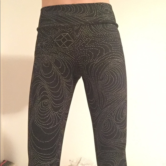mossimo black yoga pants