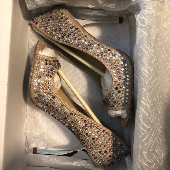 INC INTERNATIONAL CONCEPTS  JEMA2NAT PUMPS - Picture 2 of 6