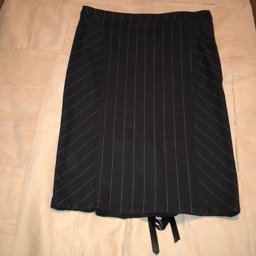 Pin-up black with pin-stripes TRIPP skirt