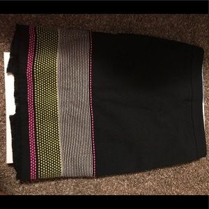 Trina Turk tweed size 4 skirt