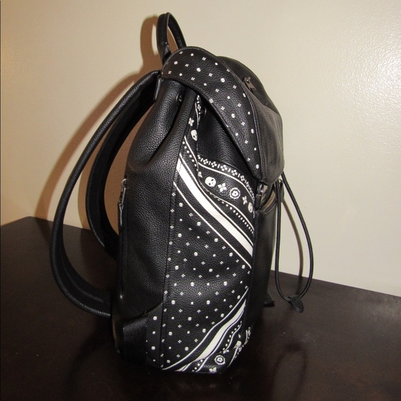 COACH 1941 Banda Print Leather Backback - Picture 2 of 8