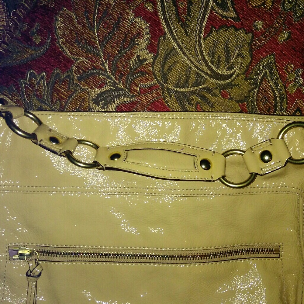Coach - Picture 3 of 4