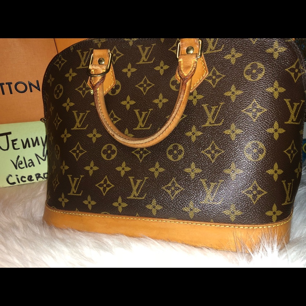 💕Sold💕Louis Vuitton Alma Monogram Print