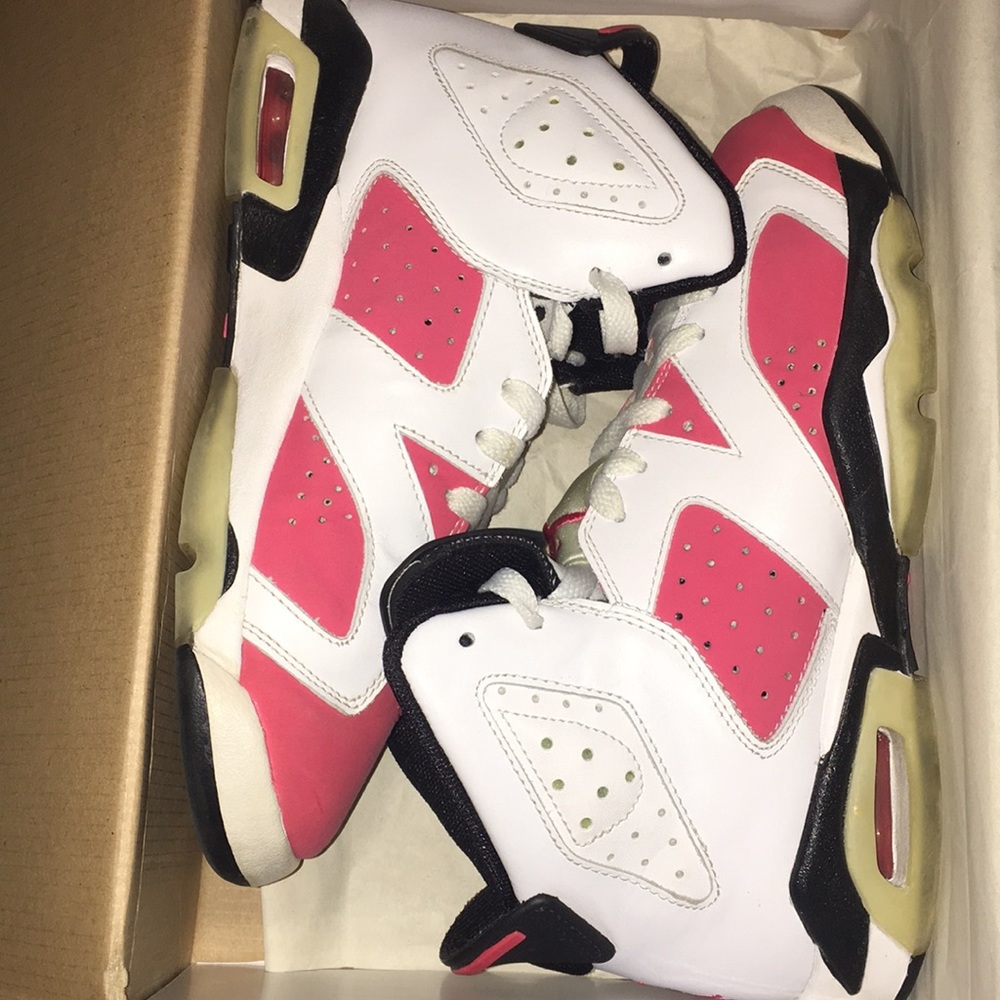 Air Jordan 6 Retro White, Coral Rose, Black