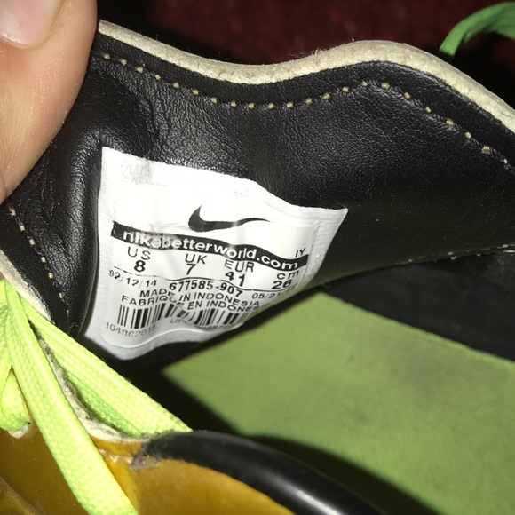 Nike soccer cleats - Picture 5 of 5