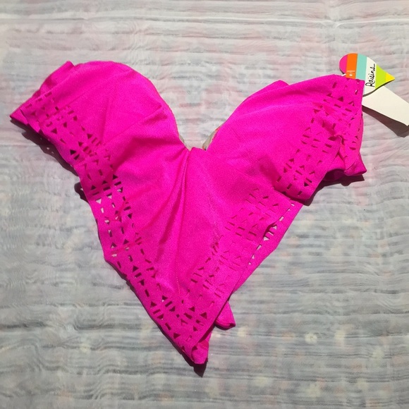 Bikini - Picture 2 of 4