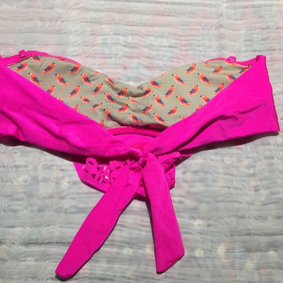 Bikini - Picture 4 of 4