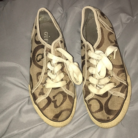 Guess Shoes - 🌵Guess shoes🌵