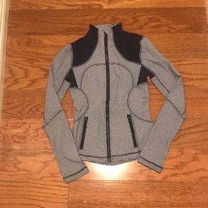 Lululemon fitted jacket