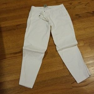 Embroidered Textured Crop Pants