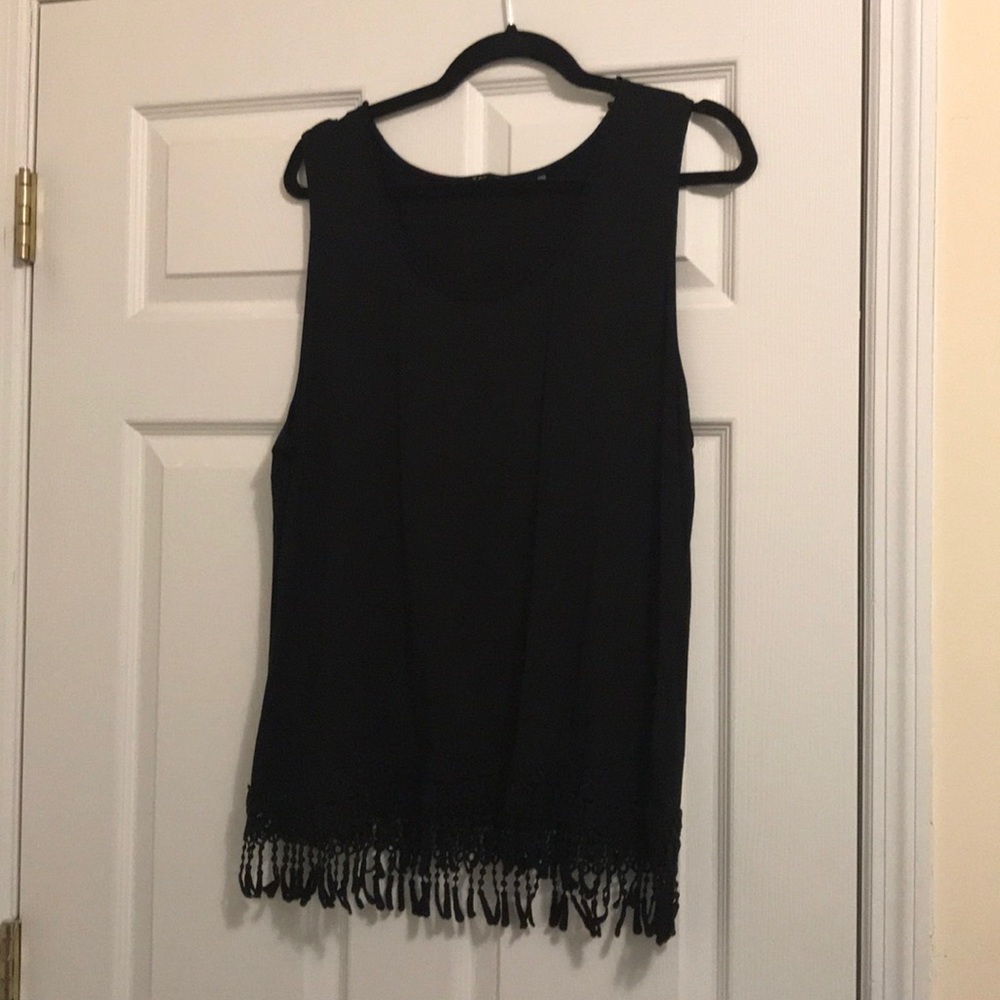 Tahari Top