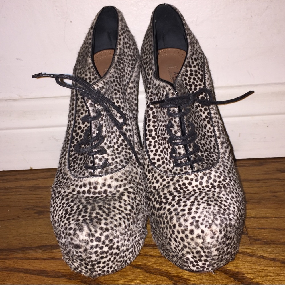 Alaia platform booties