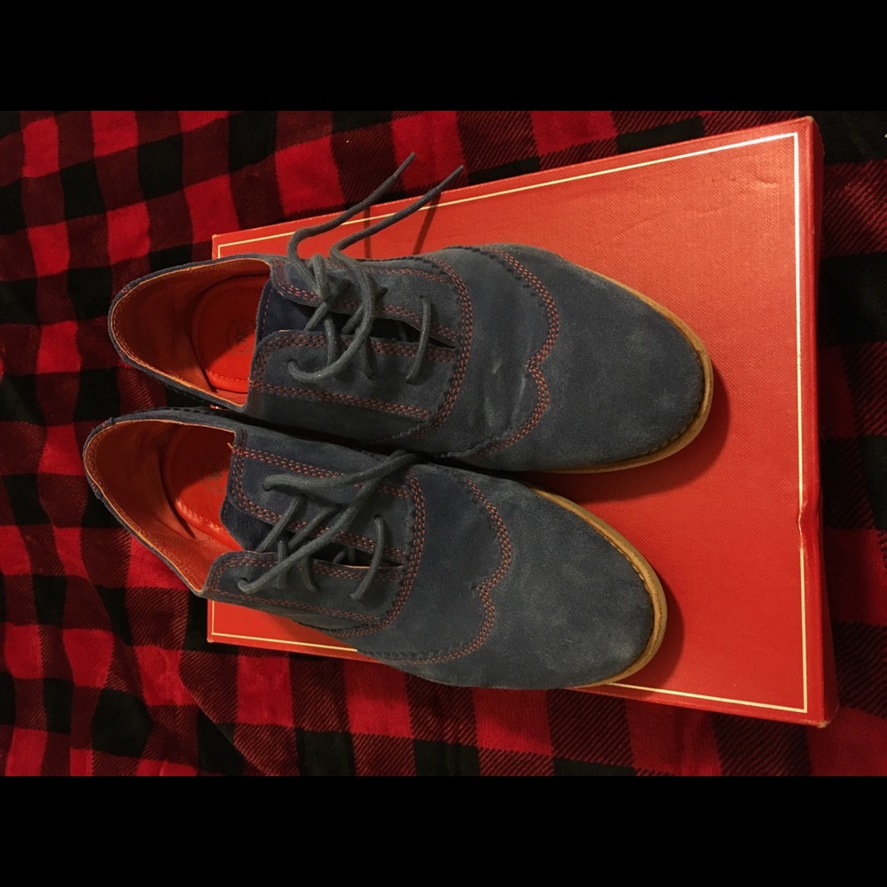 Royal Blue wingtip shoes