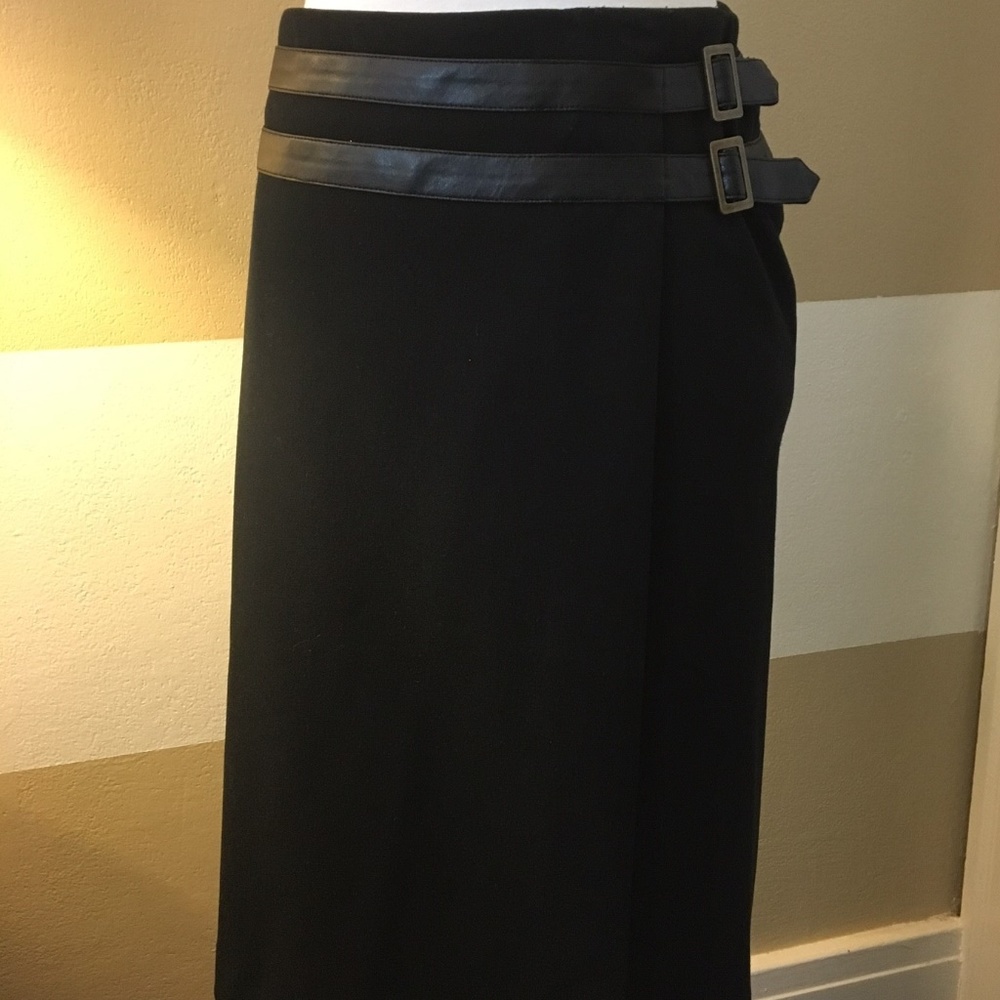 LIZ CLAIBORNE Wrap Skirt w/ Faux Leather Detailing