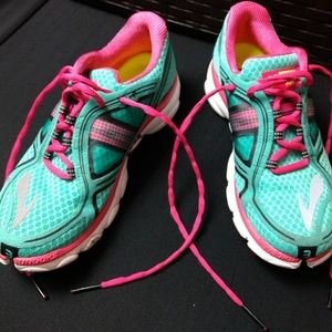 Brooks Pureflow 3 Women's Running Shoes SZ 7.5