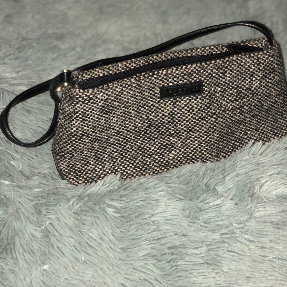 Kenneth Cole Reaction small purse