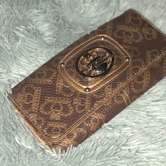Kathy Van Zeeland Wallet - Picture 1 of 2
