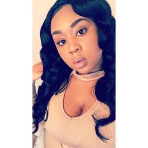 Meet your Posher, Amia